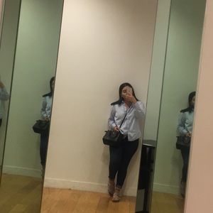 Meet your Posher, Crystal